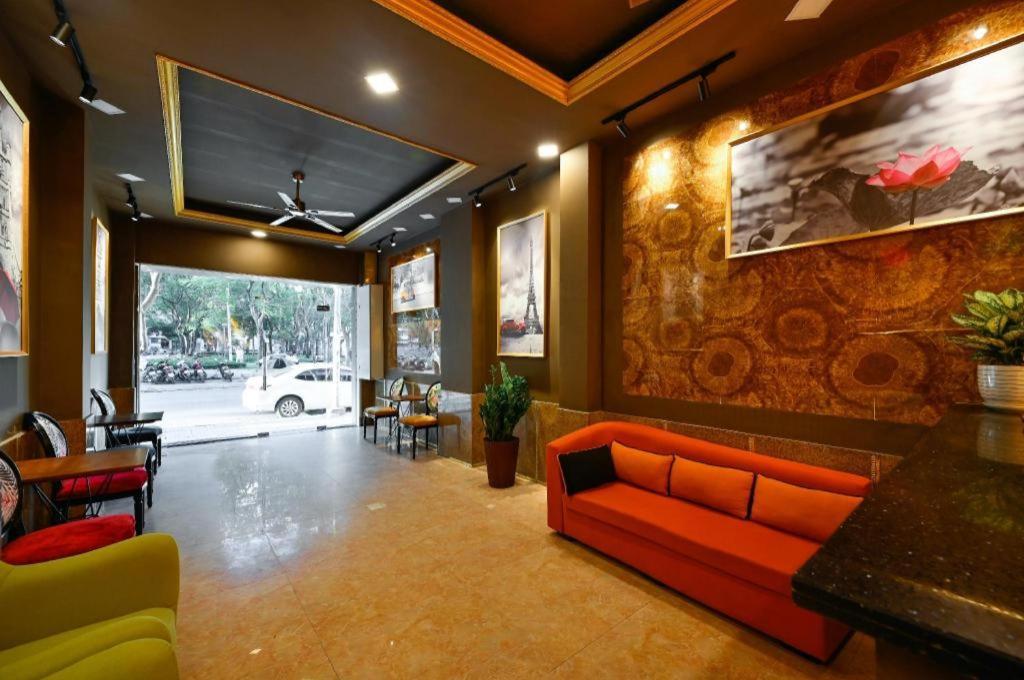 The Noble Swan Wood Park Hotel Хошимин Экстерьер фото