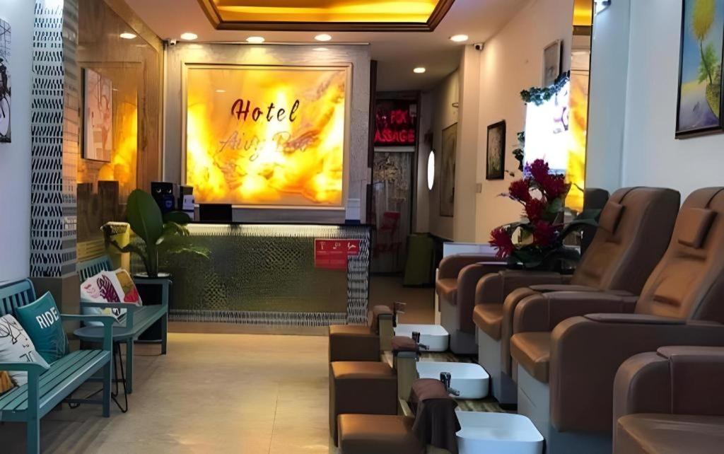 The Noble Swan Wood Park Hotel Хошимин Экстерьер фото