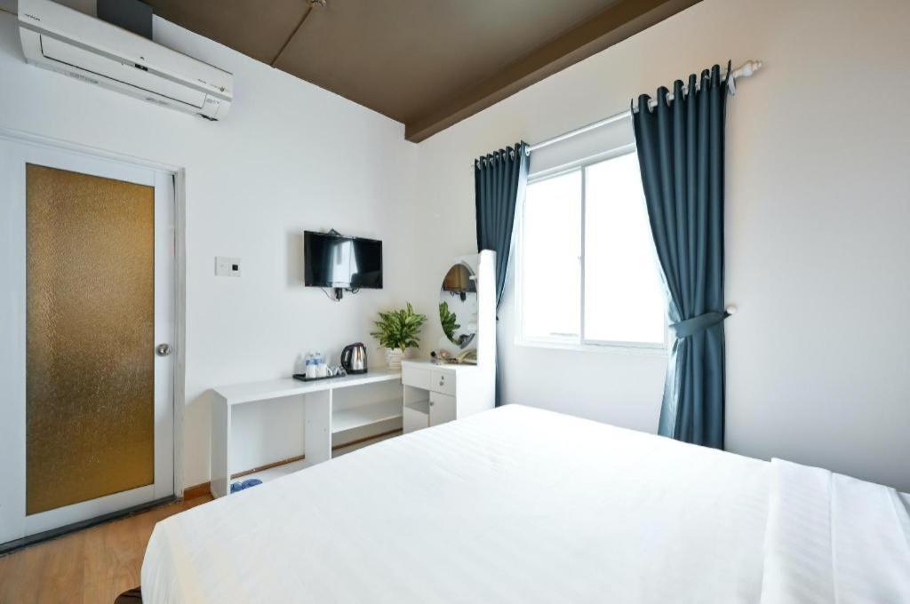 The Noble Swan Wood Park Hotel Хошимин Экстерьер фото
